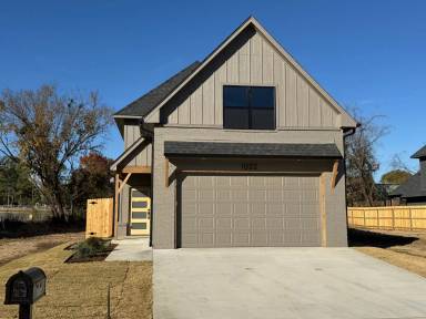 Main picture of 1022 E Delmar Pl