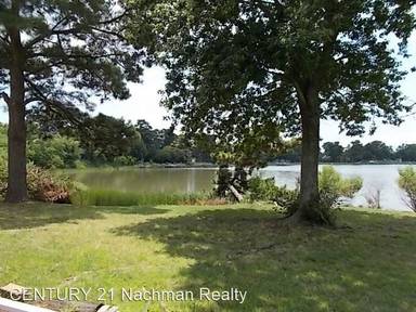 Main picture of 3 Broughton Ln