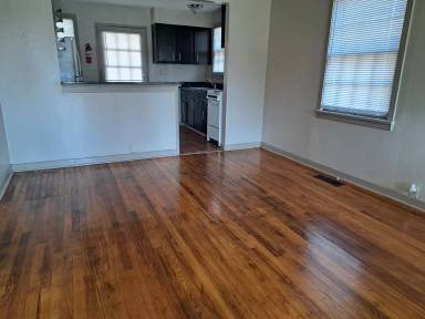 Main picture of 2933 Jackson St