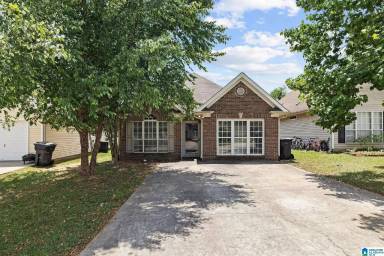 Main picture of 161 Flagstone Ln