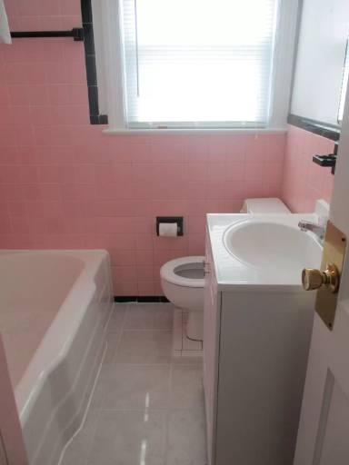Main picture of 2003 E Ocean View Ave