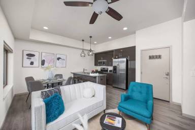 Main picture of 2445 Junction Pl