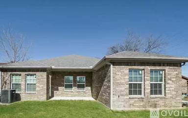 Main picture of 5605 Donnelly Ave
