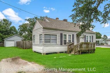 Main picture of 302 Plum St