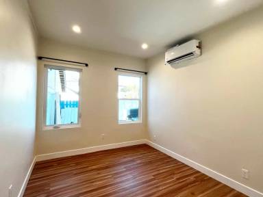 Main picture of 584 Cypress Ave