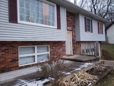 Main picture of 1611 S Troy Ct