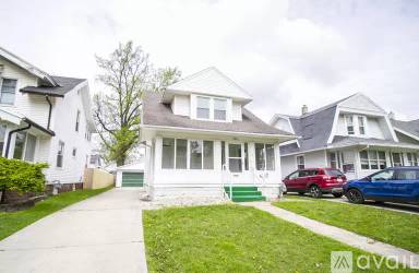 Main picture of 726 Ogden Ave