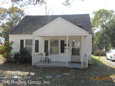 Main picture of 423 Oak St