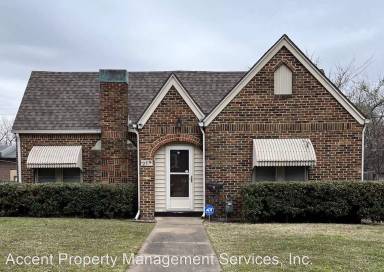 Main picture of 219 S Knoxville Ave