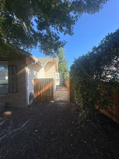 Main picture of 2660 Wilkshire Dr