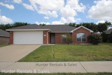 Main picture of 2902 Bachelor Button Blvd