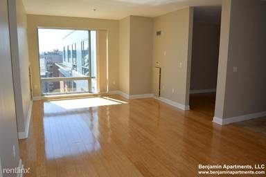 Main picture of West Broadway Quarters By Thatch