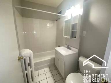 Main picture of 5736 N Winthrop Ave