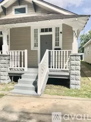 Main picture of 533 Avenue E