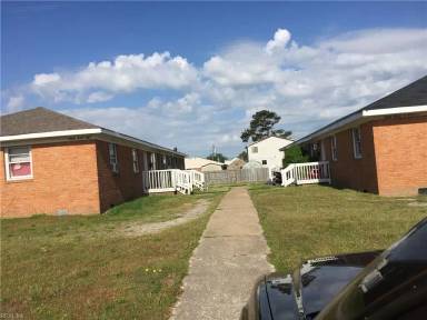 Main picture of 9581 19th Bay St