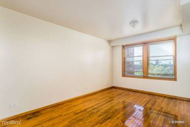 Main picture of 7350 S Phillips Apartments