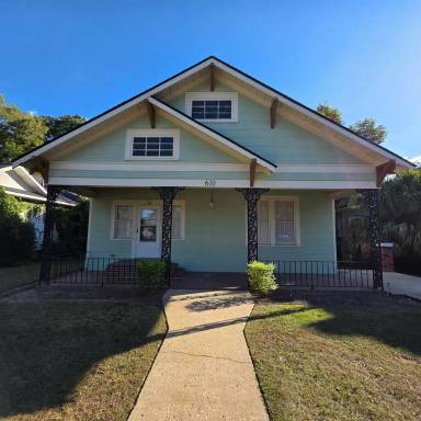 Main picture of 618 W 2nd Ave