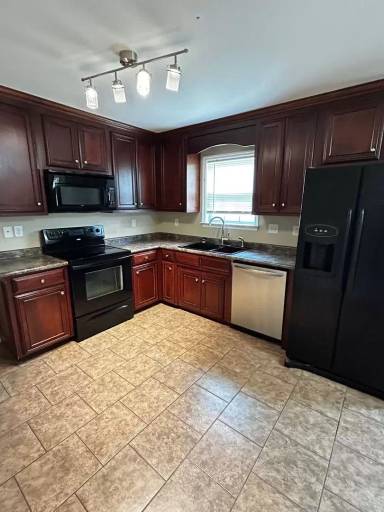 Main picture of 5257 Greyfield Cir