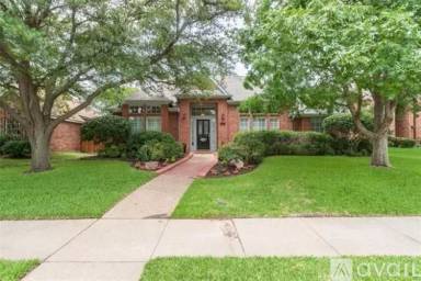 Main picture of 913 Brown Trl