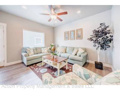 Main picture of 7393 N Hutch Ln