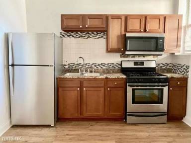 Main picture of 802 N Bishop St