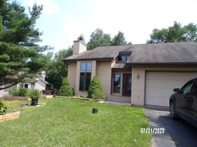 Main picture of 402 Jackson Ave