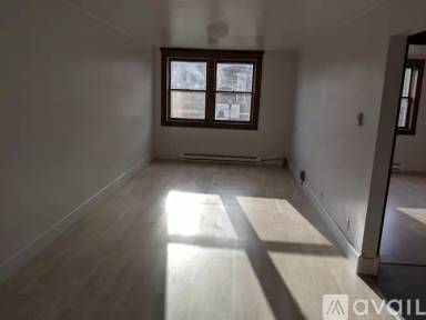 Main picture of 119 S Main St