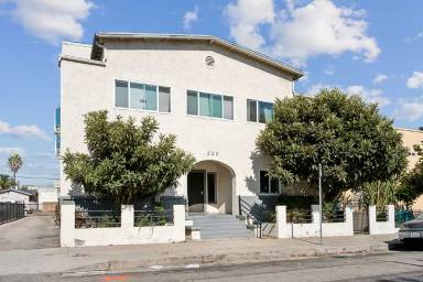 Main picture of 222 S Ave 18