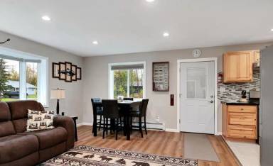 Main picture of 44810 Spruce Ave E