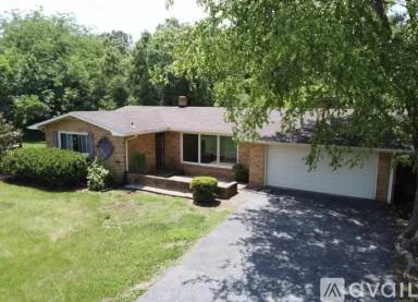 Main picture of 233 Matthews Rd