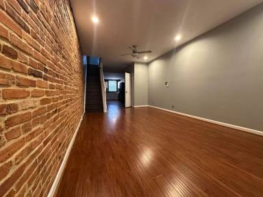 Main picture of 156 N Haven St