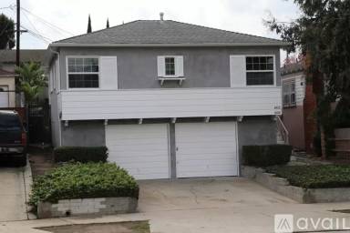 Main picture of 604 E Fairview Blvd