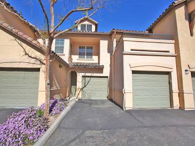 Main picture of Park Place Condo