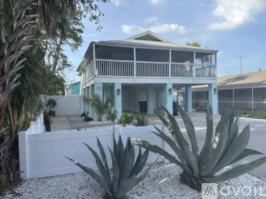 Main picture of 206 14th Ave