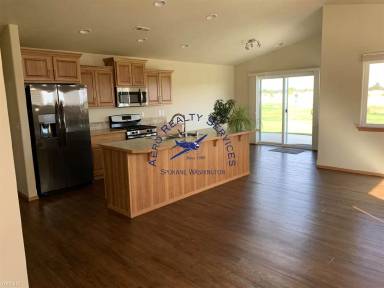 Main picture of 1050 Oasis Ave