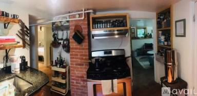 Main picture of 1540 Grove St
