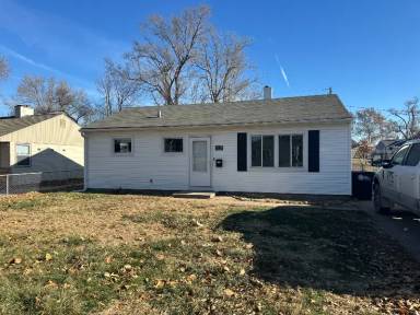 Main picture of 3127 S 40th St