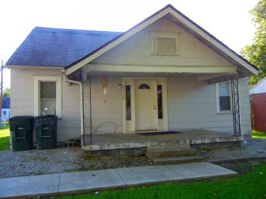 Main picture of 2100 N Ball Ave