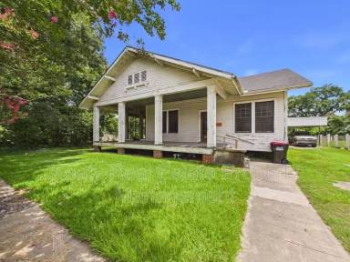 Main picture of 223 General Gardner Ave