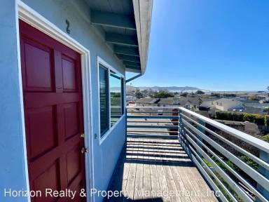 Main picture of 250 Surf St