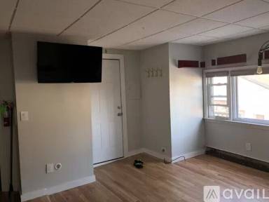 Main picture of 12 Boynton St