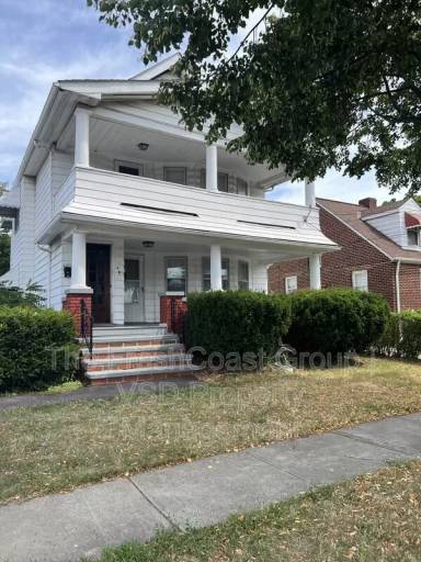 Main picture of 18519 Shawnee Ave