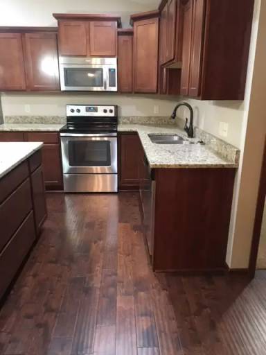 Main picture of 2318 Lexi Loop SE
