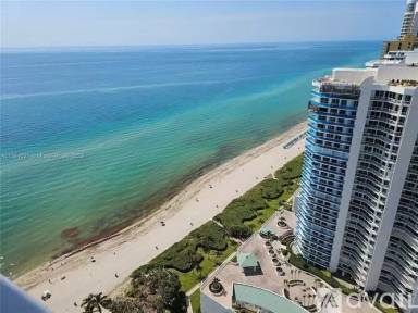 Main picture of La Perla Condo