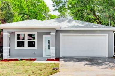 Main picture of 2403 Mallory Ave