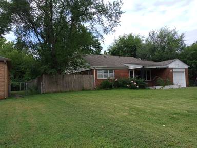 Main picture of 1409 E Amsden Ln
