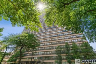 Main picture of 2930 North Sheridan Tower