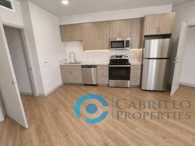 Main picture of 3093 Broadway