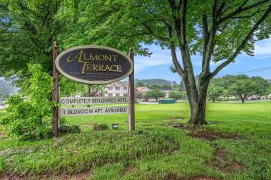 Main picture of Almont Terrace