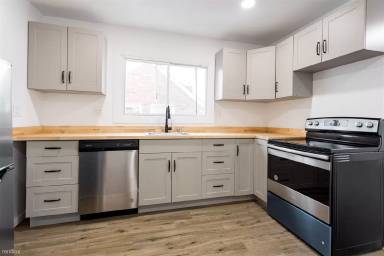 Main picture of 18306 Stoepel St